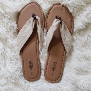 Summer Flip-flop. Size 9. ARDENE